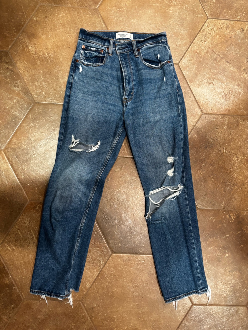 Abercrombie & Fitch Women's The Ankle Straight Ultra High Rise